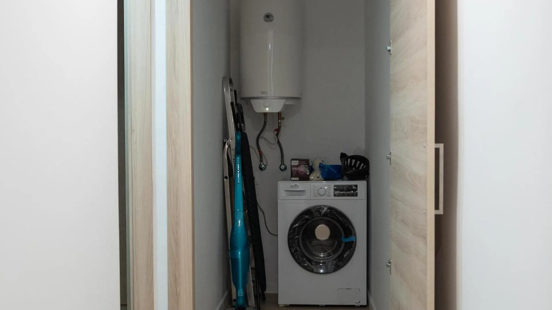 Beachfront Victoria Apartment In Tossa 2 滨海托萨